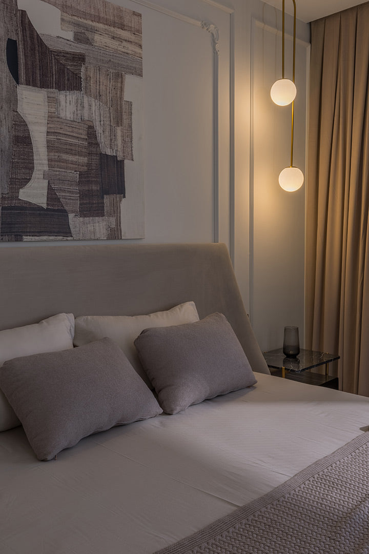 Elegant Master Bed in Cafe
